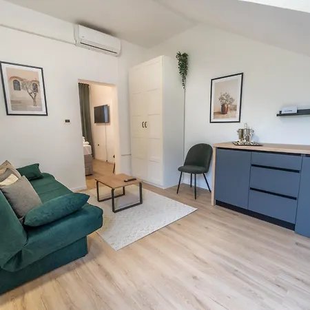 Maslina Bed & Breakfast 4*