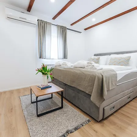 Maslina 4* Seget (Umag)