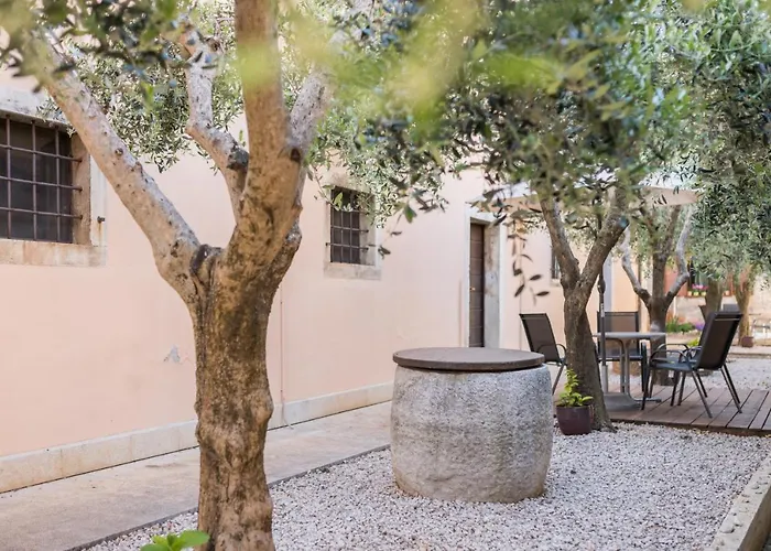 Bed & Breakfast Maslina 4*