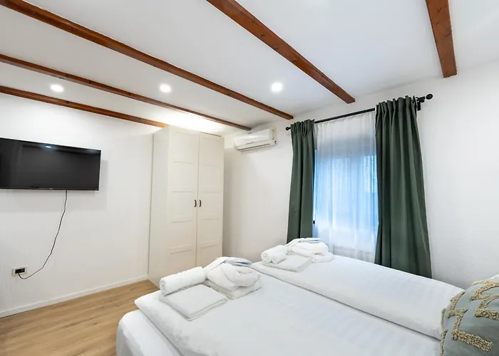 B&B Maslina 4*