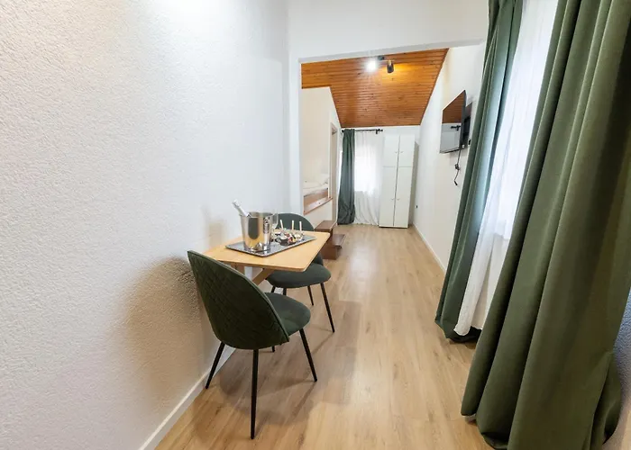 Maslina 4*
