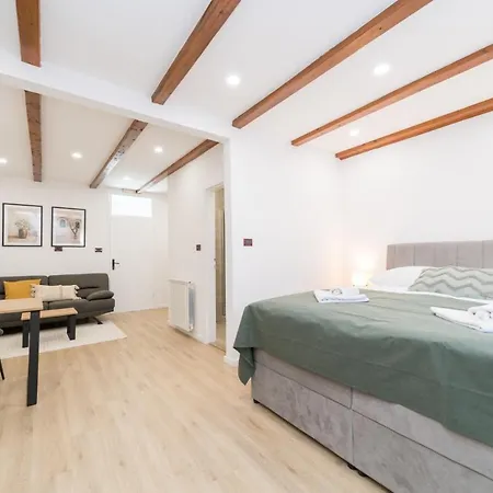 Maslina 4* Seget (Umag)