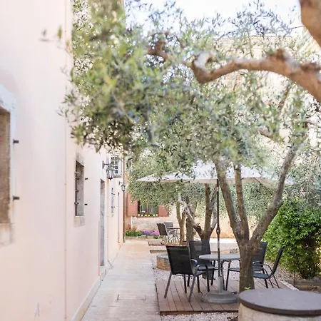 ベッド・アンド・ブレックファスト Maslina